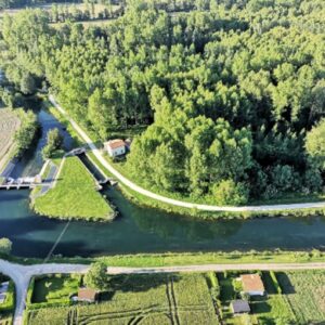 Niort barage ecluse venise verte proche la roche sur yon.