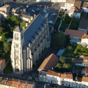 Niort cadedrale deux sevres aquitaine.