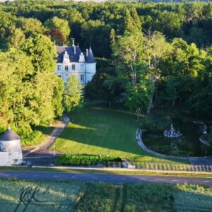 Richelieu entree chateau de la loire en touraine vol prive.
