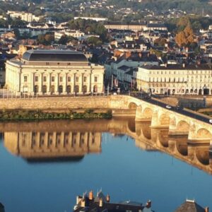 Saumur theatre centre ville maine et loire en anjou.