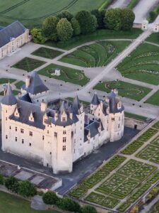 chinon
