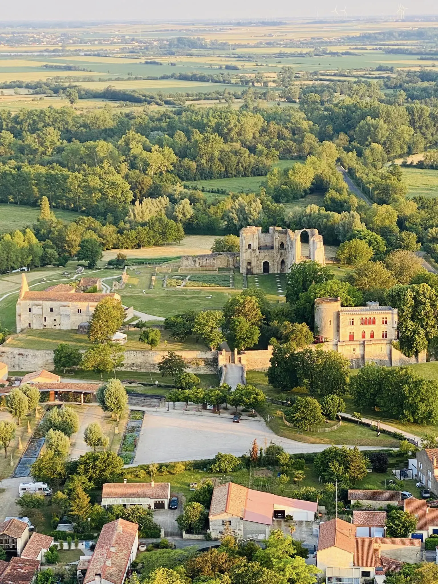 Abbaye de maizellais.