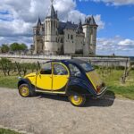 2CV devant le château de Saumur 2CV devant le château de Saumur